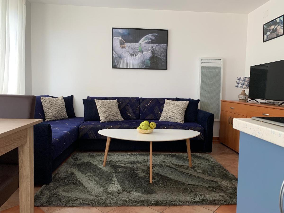Apartments Mat Novalja Zewnętrze zdjęcie