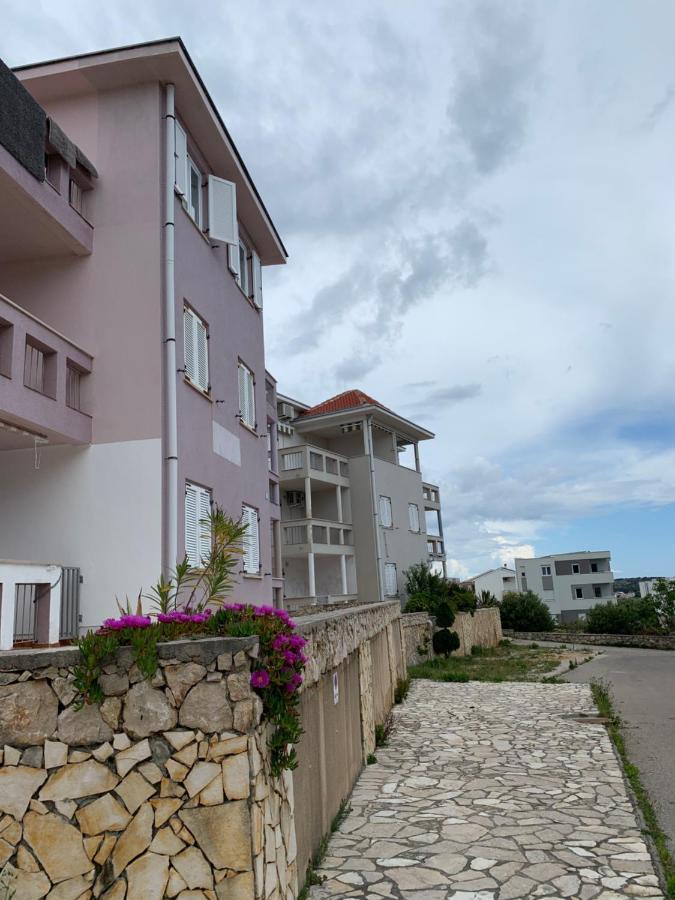 Apartments Mat Novalja Zewnętrze zdjęcie